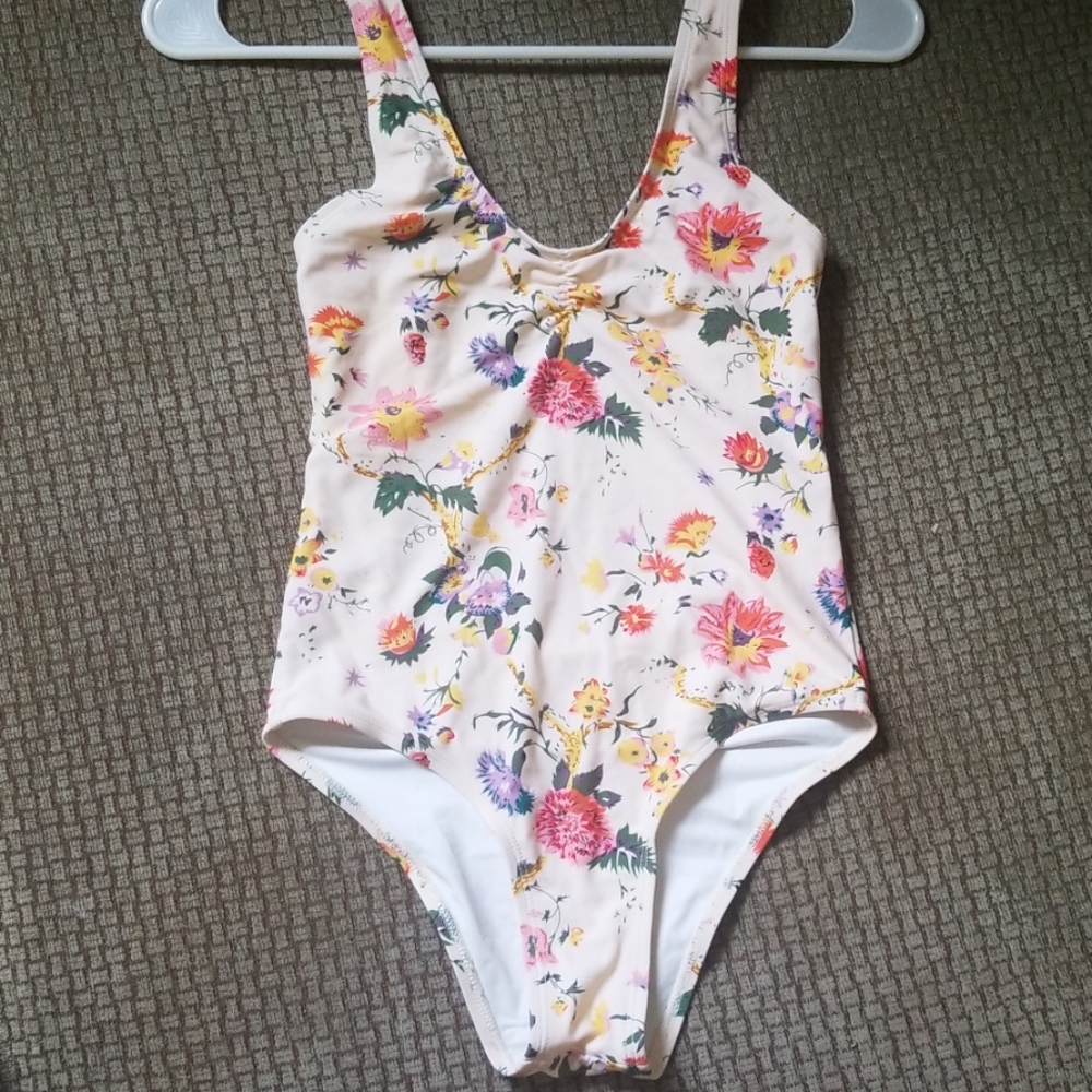 Delicate floral print swim